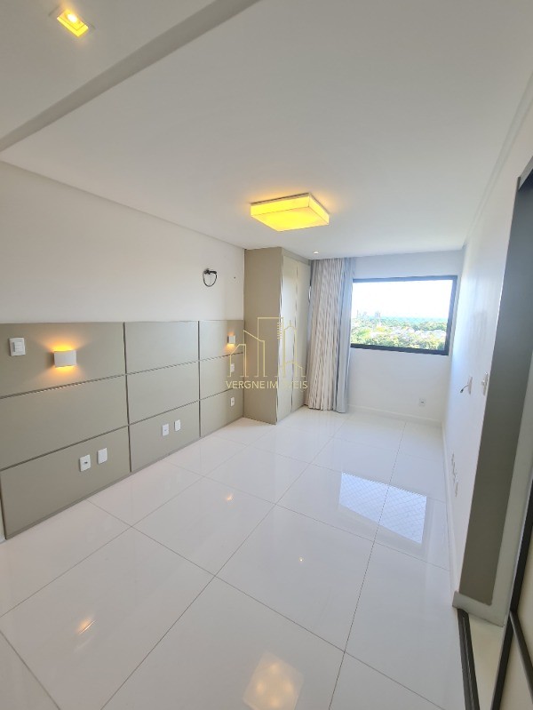 Apartamento para alugar com 2 quartos, 97m² - Foto 18