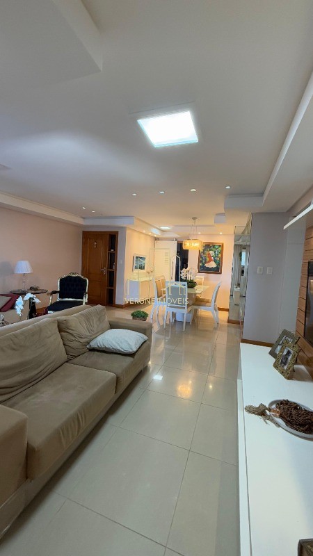 Apartamento à venda com 4 quartos, 137m² - Foto 3