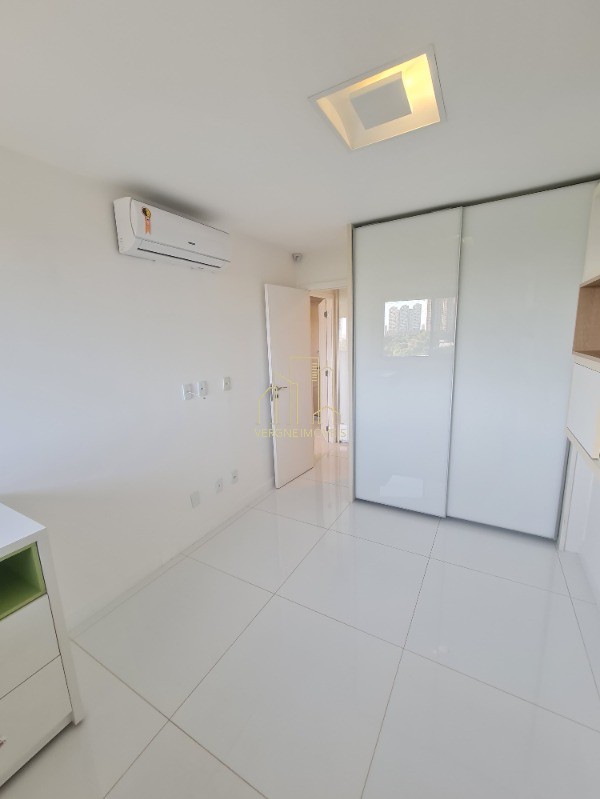 Apartamento para alugar com 2 quartos, 97m² - Foto 21