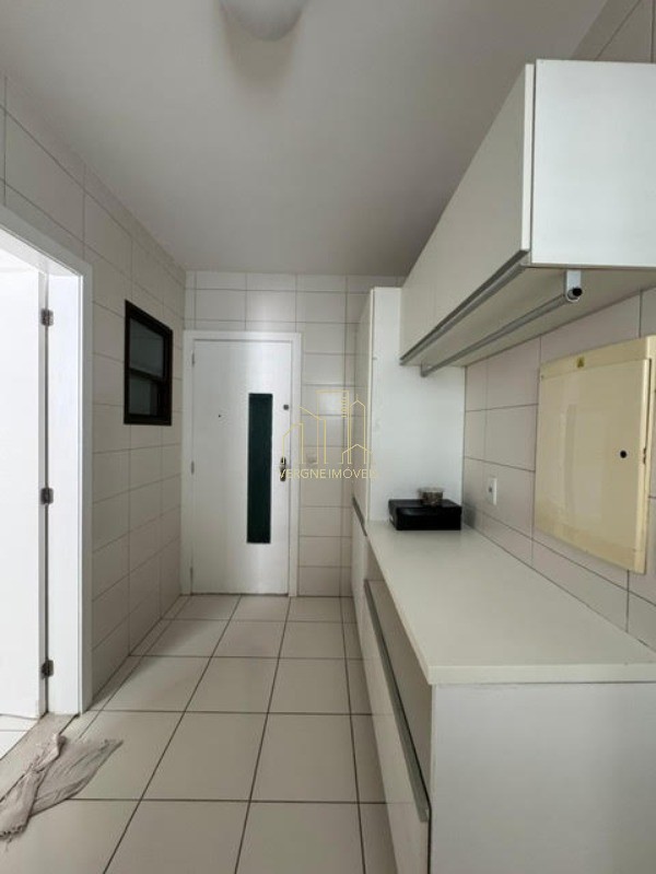 Apartamento à venda com 3 quartos, 195m² - Foto 16