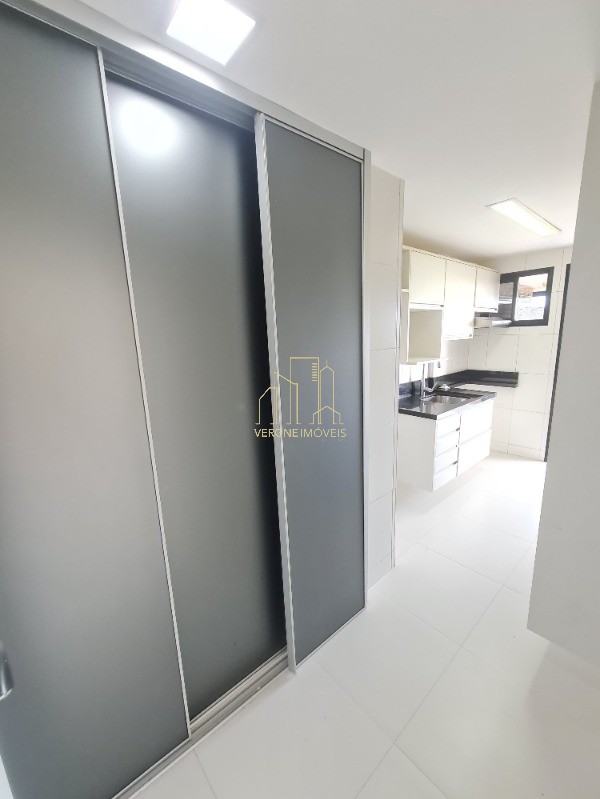 Apartamento para alugar com 2 quartos, 97m² - Foto 24