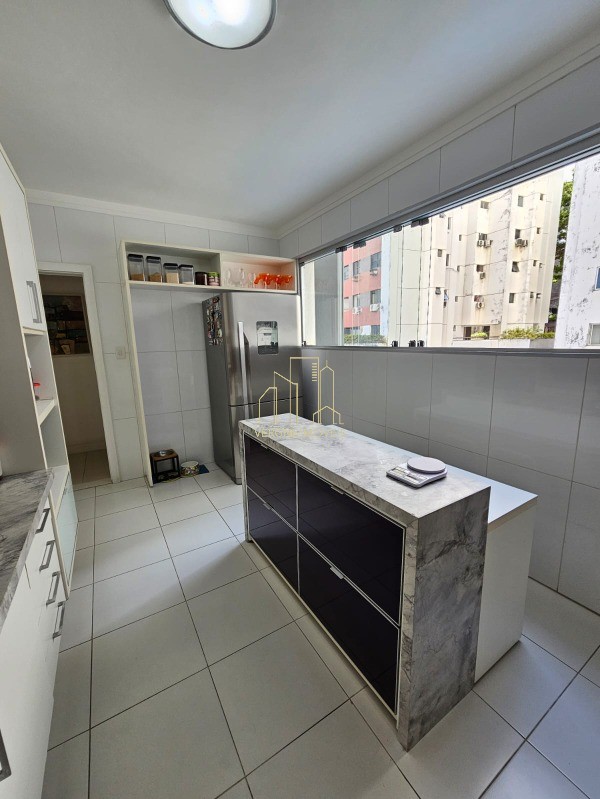 Apartamento à venda com 3 quartos, 185m² - Foto 37