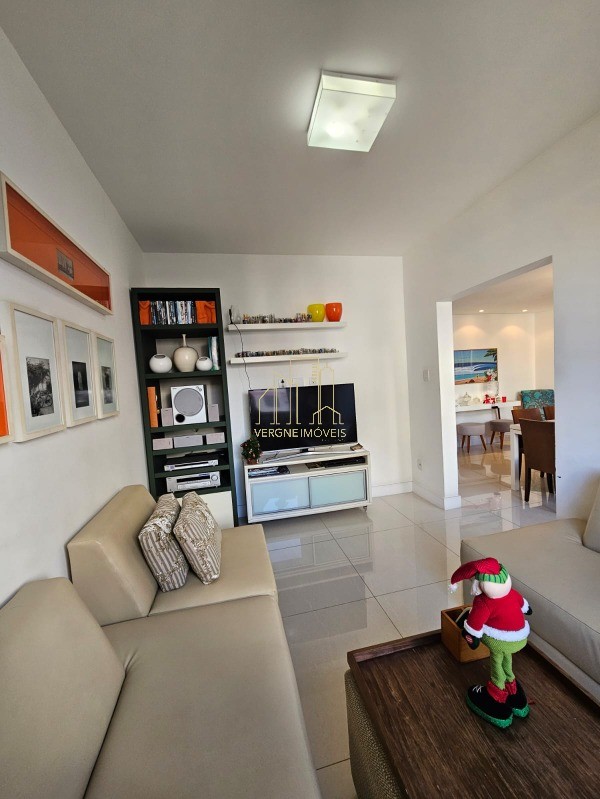 Apartamento à venda com 3 quartos, 185m² - Foto 8