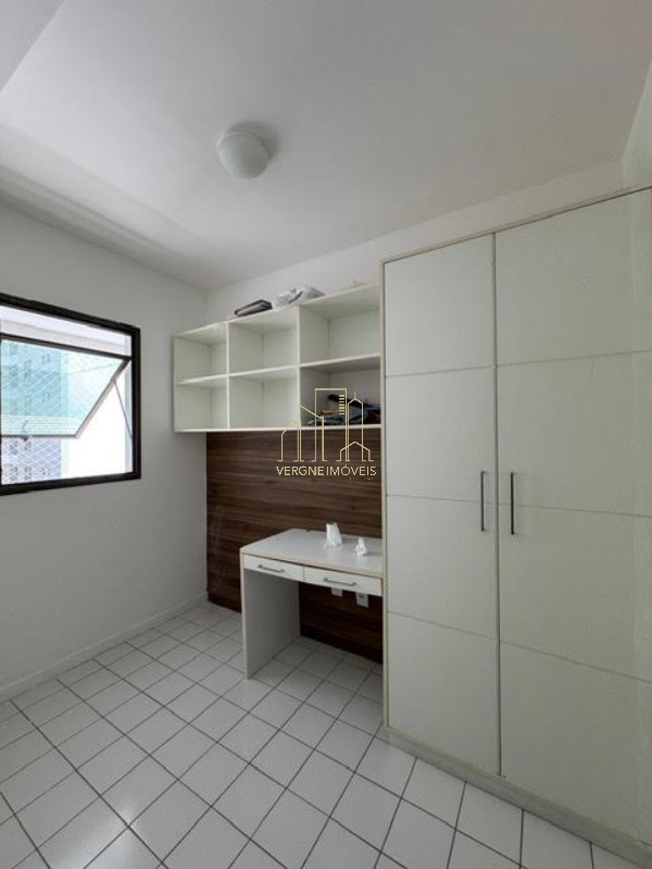 Apartamento à venda com 3 quartos, 195m² - Foto 17