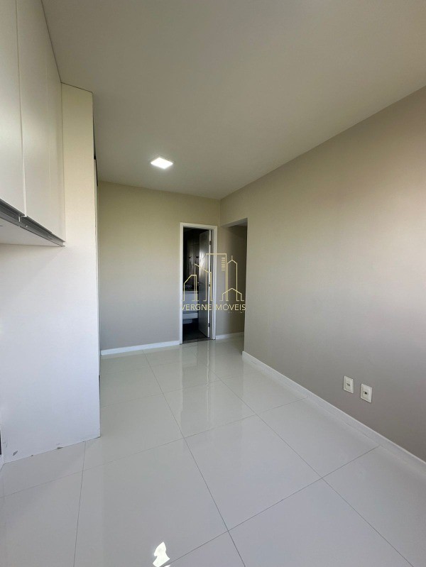 Apartamento para alugar com 2 quartos, 65m² - Foto 9