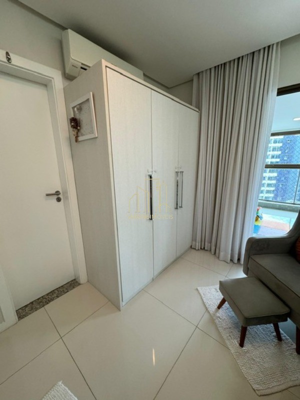 Apartamento à venda com 3 quartos, 130m² - Foto 9