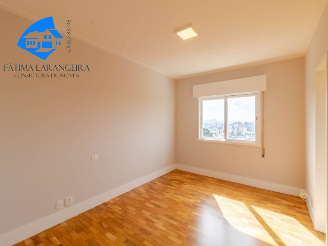 Apartamento à venda com 4 quartos, 211m² - Foto 25