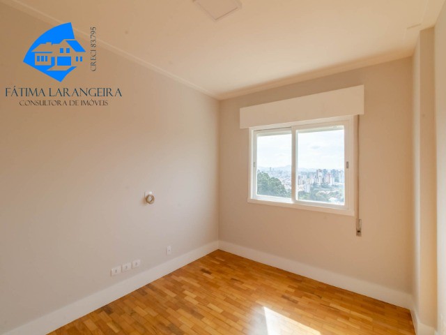 Apartamento à venda com 4 quartos, 211m² - Foto 32