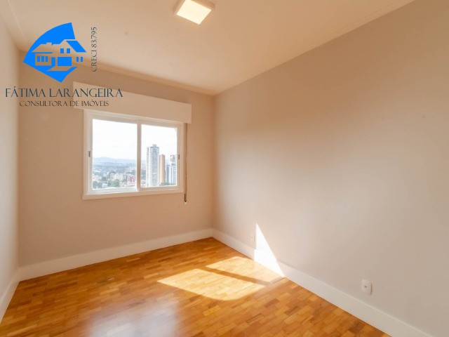 Apartamento à venda com 4 quartos, 211m² - Foto 40