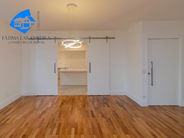 Apartamento à venda com 3 quartos, 270m² - Foto 18