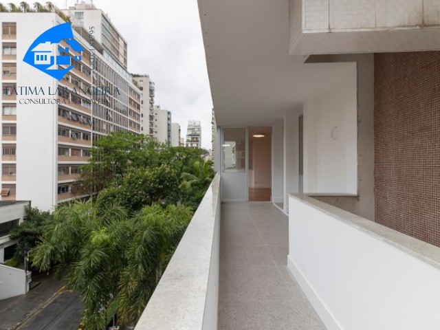 Apartamento à venda com 3 quartos, 270m² - Foto 11