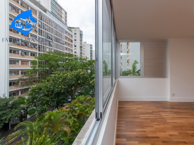 Apartamento à venda com 3 quartos, 270m² - Foto 12