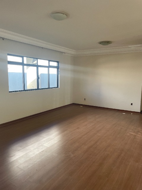 Prédio Inteiro à venda com 3 quartos, 700m² - Foto 12