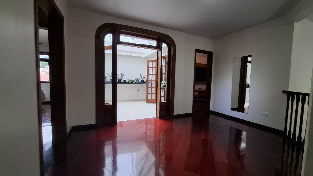 Sobrado à venda com 4 quartos, 422m² - Foto 26