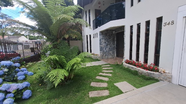 Sobrado à venda com 4 quartos, 422m² - Foto 3