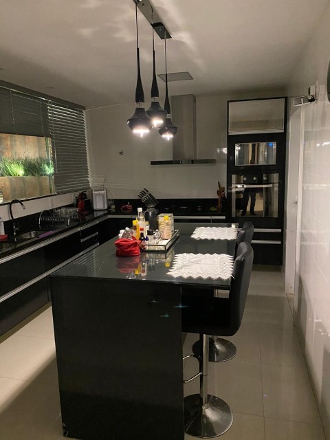 Casa de Condomínio à venda com 4 quartos, 500m² - Foto 18