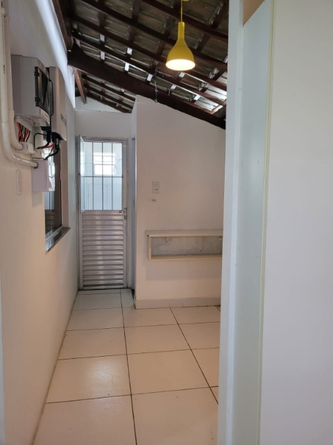 Casa de Condomínio à venda com 4 quartos, 230m² - Foto 19