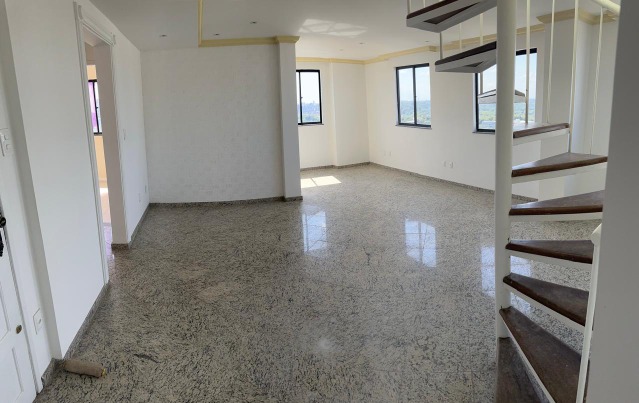 Cobertura à venda com 3 quartos, 195m² - Foto 2