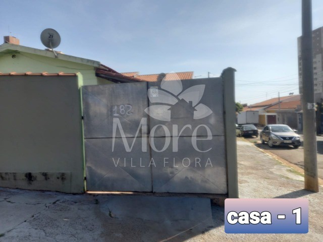 Casa à venda com 2 quartos, 200m² - Foto 2