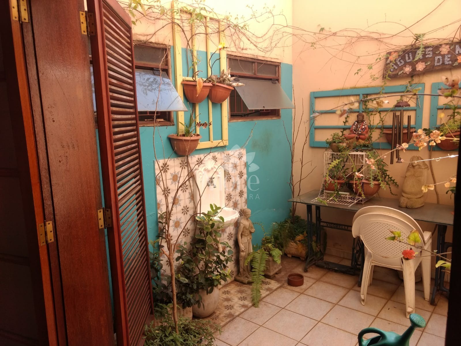 Sobrado à venda com 3 quartos, 180m² - Foto 1