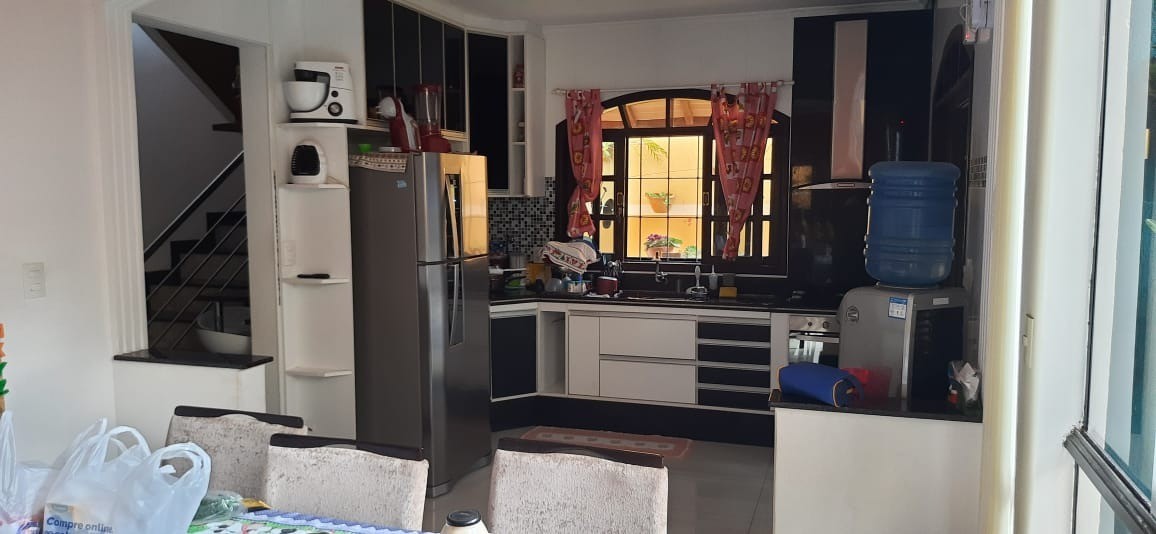 Sobrado à venda com 4 quartos, 250m² - Foto 42