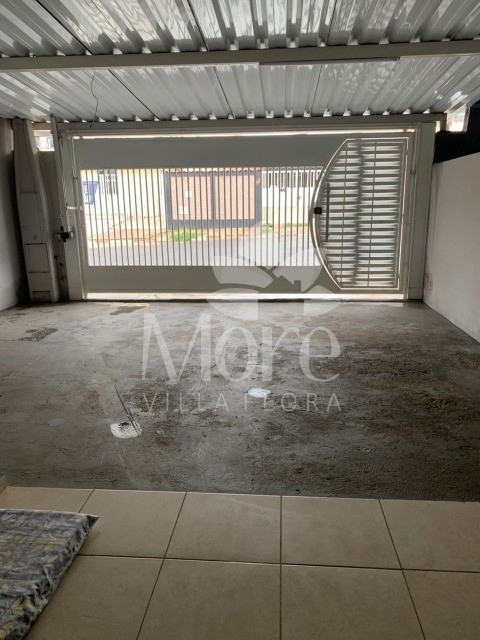 Casa à venda com 3 quartos, 150m² - Foto 2