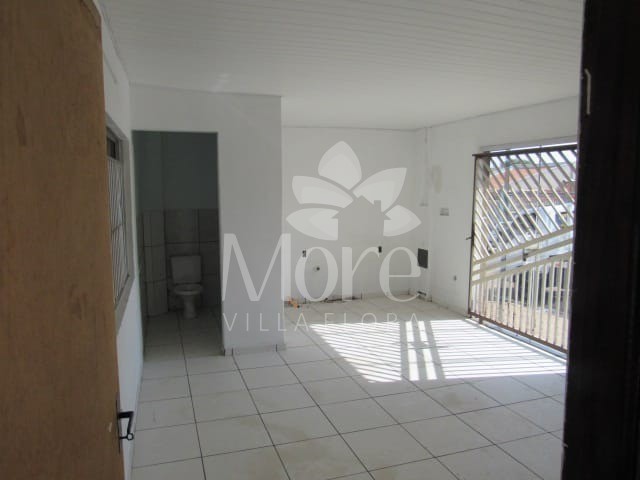 Casa à venda com 2 quartos, 100m² - Foto 1