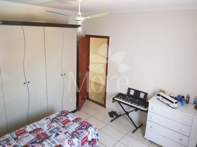 Casa à venda com 3 quartos, 205m² - Foto 7