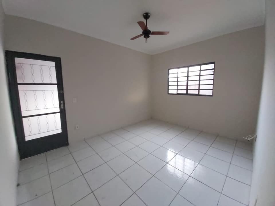 Casa à venda com 2 quartos, 92m² - Foto 11