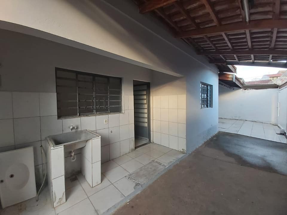 Casa à venda com 2 quartos, 92m² - Foto 6