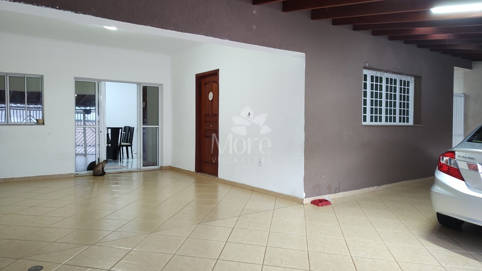 Casa à venda com 3 quartos, 250m² - Foto 2