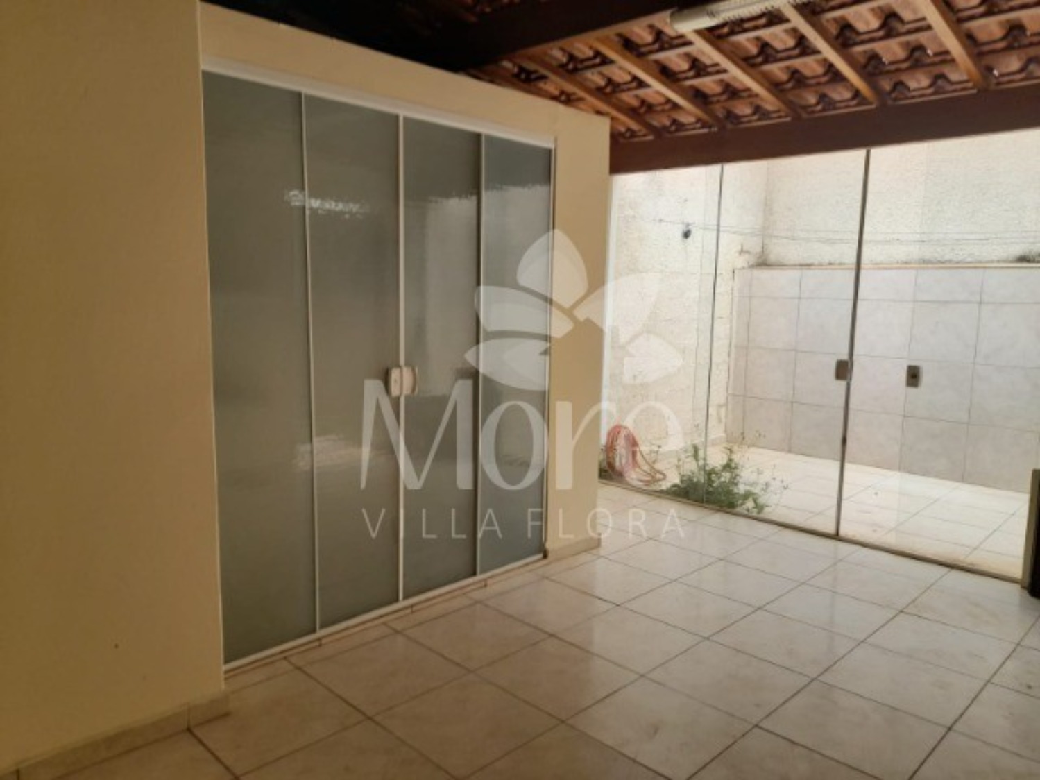 Casa de Condomínio para alugar com 2 quartos, 81m² - Foto 1