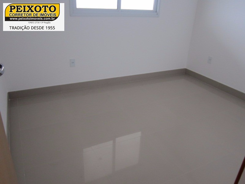 Apartamento à venda com 2 quartos, 65m² - Foto 15