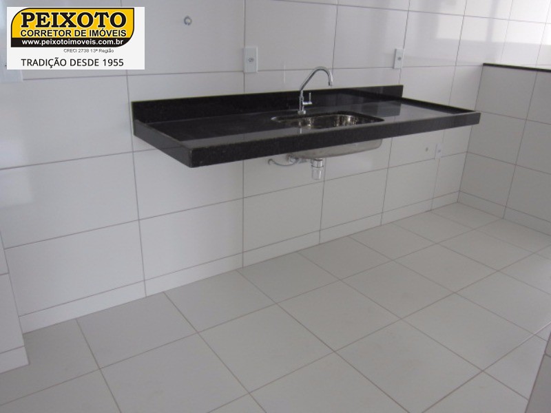 Apartamento à venda com 2 quartos, 65m² - Foto 20