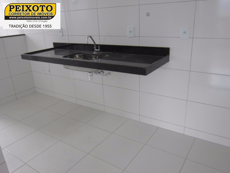 Apartamento à venda com 2 quartos, 66m² - Foto 14