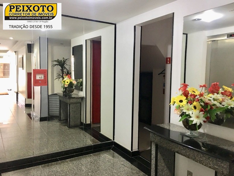 Apartamento à venda com 2 quartos, 70m² - Foto 2