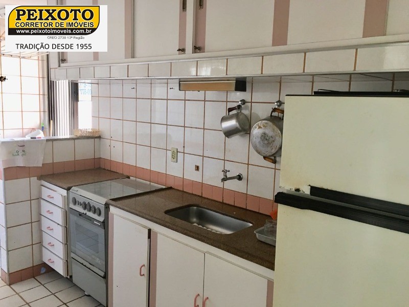 Apartamento à venda com 2 quartos, 70m² - Foto 11