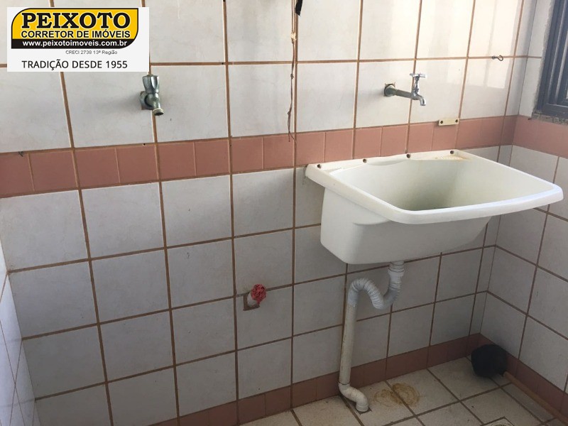 Apartamento à venda com 2 quartos, 70m² - Foto 13