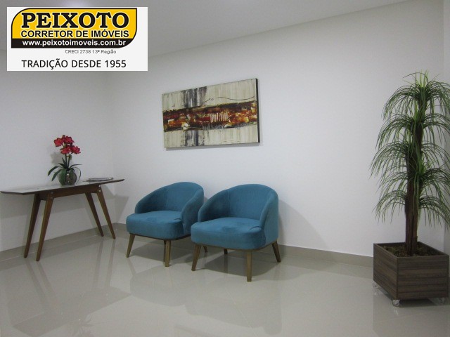 Apartamento à venda com 2 quartos, 60m² - Foto 4