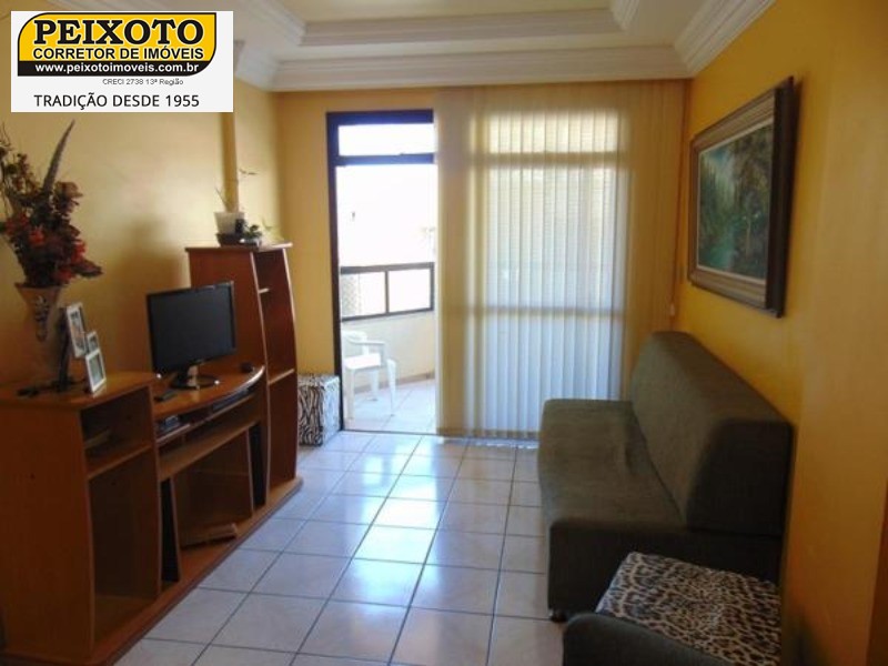 Apartamento à venda com 3 quartos, 108m² - Foto 2