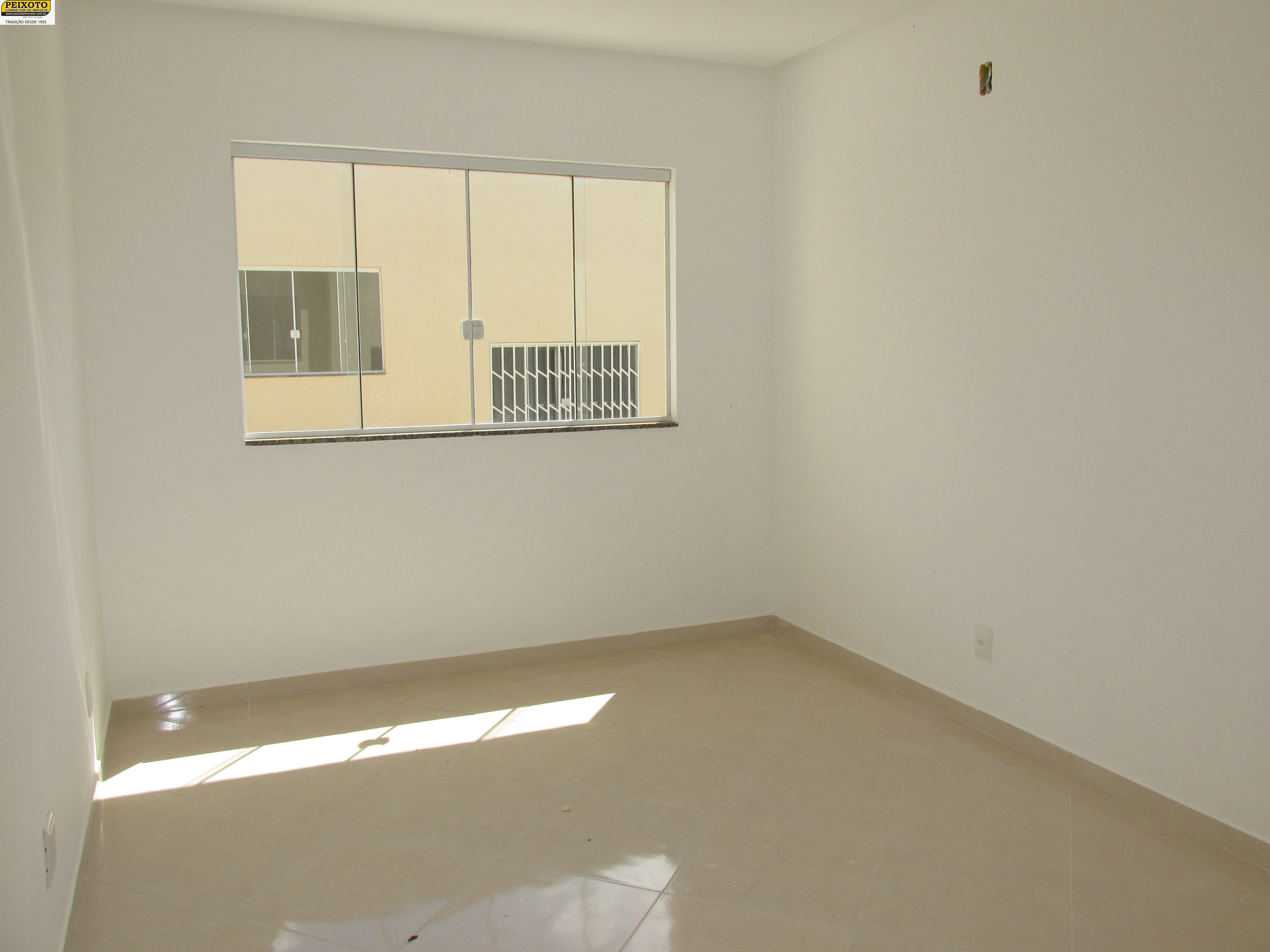 Casa à venda com 2 quartos, 79m² - Foto 17