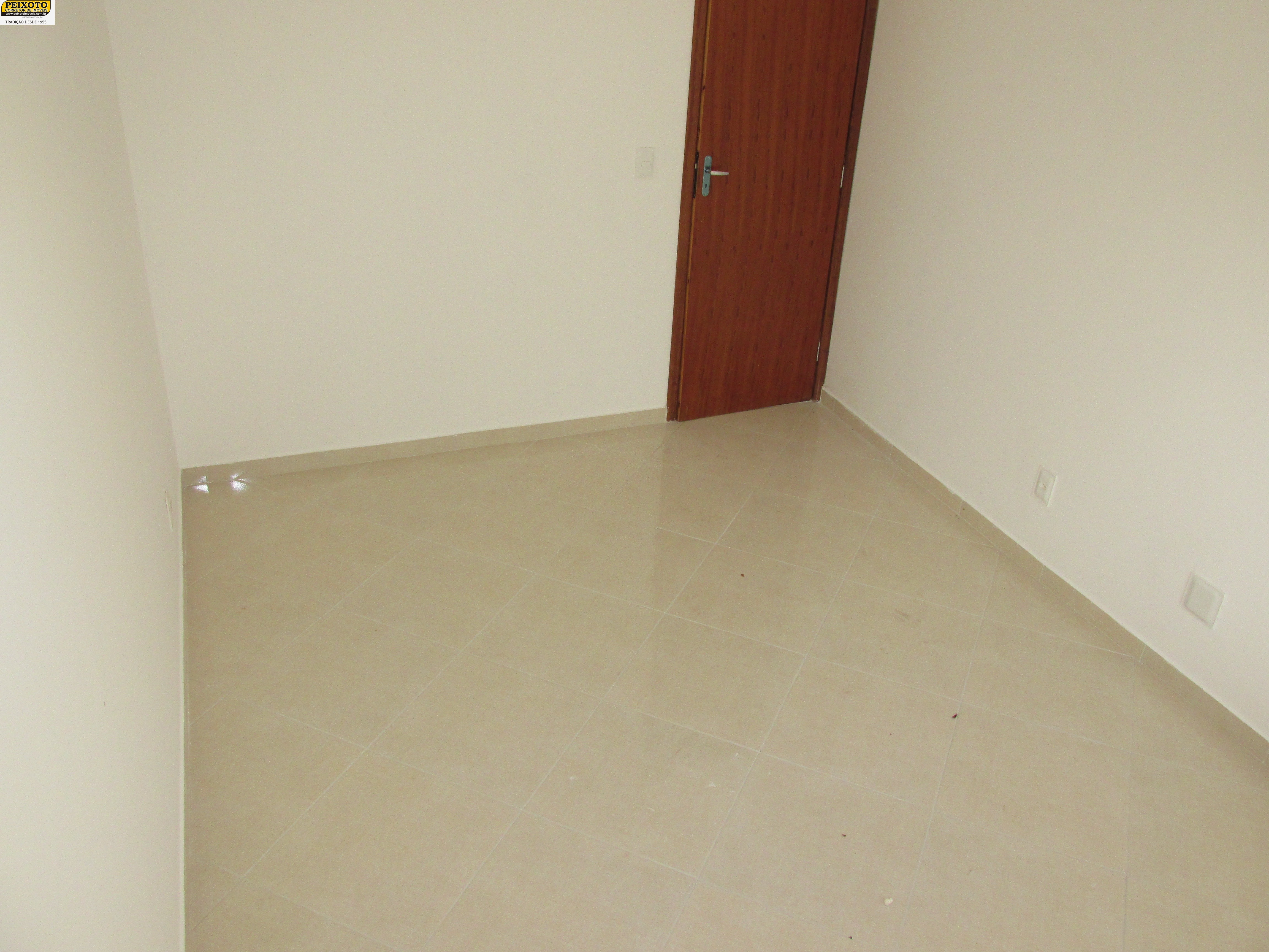 Casa à venda com 2 quartos, 79m² - Foto 18