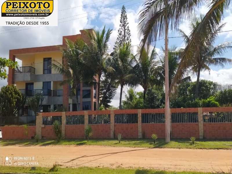 Casa à venda com 8 quartos, 750m² - Foto 2