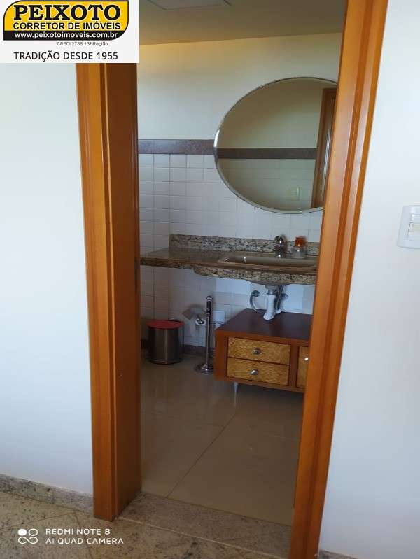 Casa à venda com 8 quartos, 750m² - Foto 57