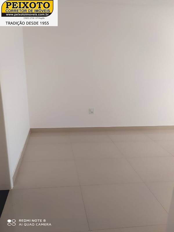 Apartamento à venda com 2 quartos, 70m² - Foto 5