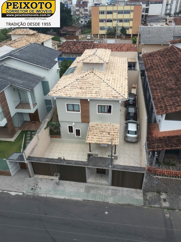 Casa à venda com 5 quartos, 410m² - Foto 1