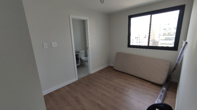 Apartamento à venda com 2 quartos, 84m² - Foto 12