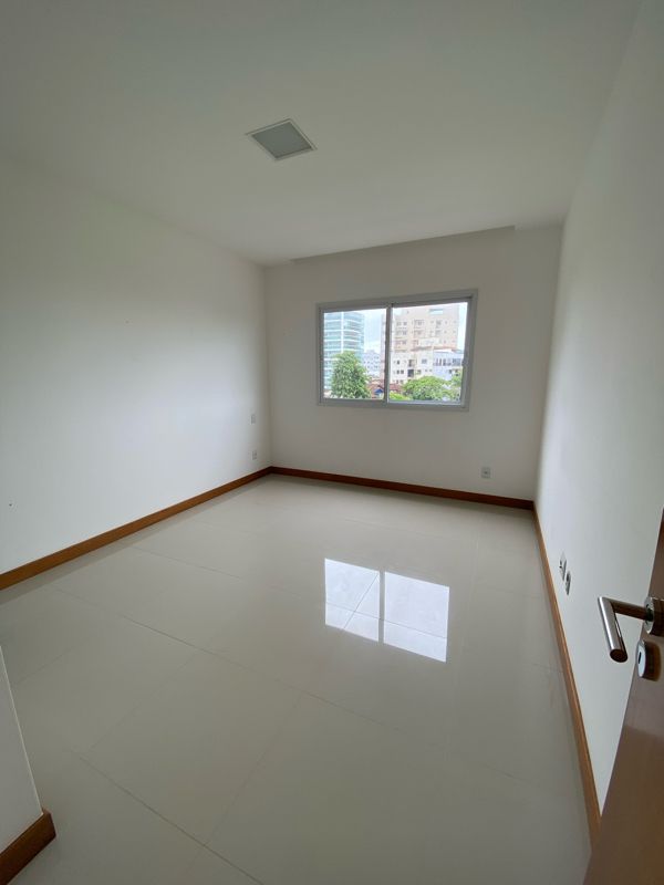 Apartamento à venda com 4 quartos, 205m² - Foto 18