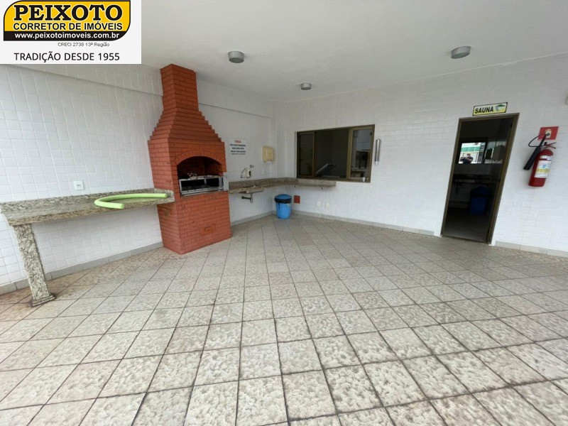 Apartamento à venda com 3 quartos, 202m² - Foto 2