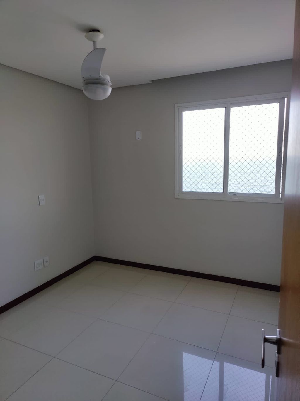 Apartamento à venda com 3 quartos, 114m² - Foto 3